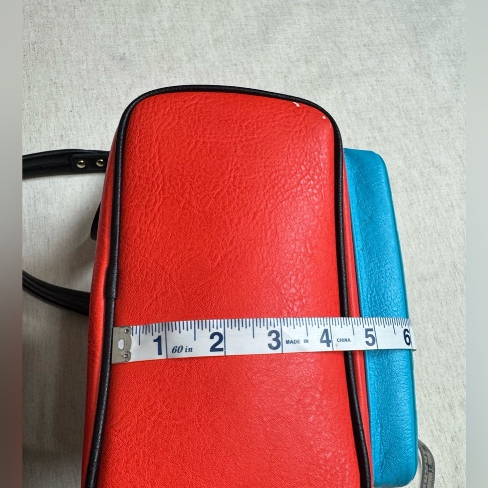 Loungefly Vintage Design Wonder Woman Cosplay Mini Backpack *Lightly Used* RARE - Picture 3 of 5